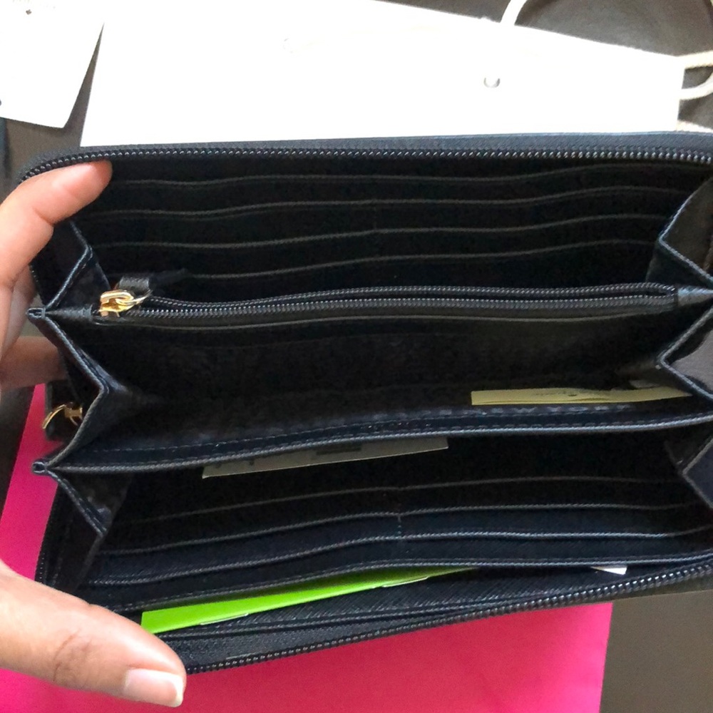 Kate Spade Wallet - Picture 5 of 8